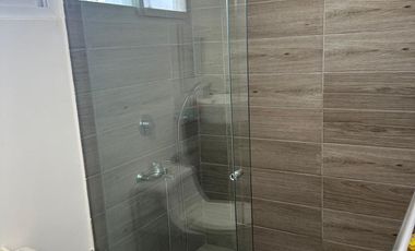 Salinas - San Lorenzo, amplia casa con psicina, dos niveles y ubicada en zona estratégica