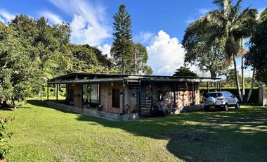 SE VENDE CASA CAMPESTRE