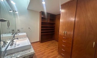 VIA ATLIXCAYOTL RESIDENCIA EN RENTA