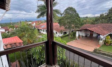 SE VENDE CASA CAMPESTRE