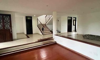 SE VENDE CASA CAMPESTRE