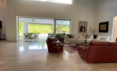 SE VENDE CASA CAMPESTRE