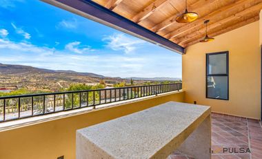 Casa nueva de 3 recámaras en privada residencial en San Miguel de Allende