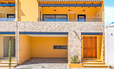 Casa nueva de 3 recámaras en privada residencial en San Miguel de Allende