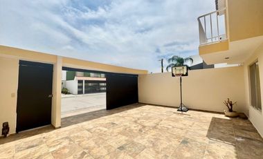 casa en renta en nueva orquídeas por zona industrial  SLP cerca de Walmert San remo