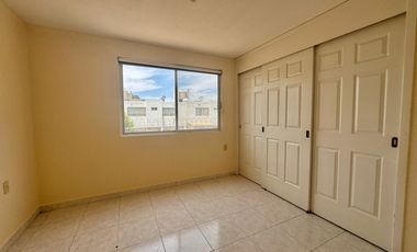 casa en renta en nueva orquídeas por zona industrial  SLP cerca de Walmert San remo