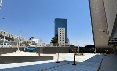 Local Comercial en VENTA – Planta Baja con Terraza en Torre Levant, Querétaro
