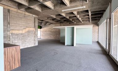 Local Comercial en VENTA – Planta Baja con Terraza en Torre Levant, Querétaro