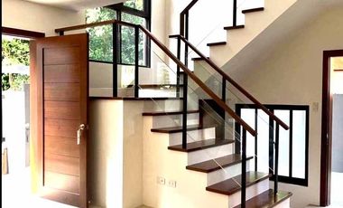 2 Storey House and Lot for sale in Spring Heights Batasan Hills near Filinvest 2 Commonwealth Quezon City