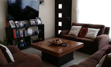 RENTO AMPLIA CASA AMUEBLADA EN FRACCIONAMIENTO PRIVADO