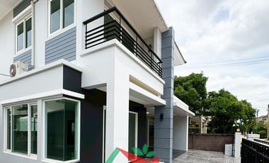 รีโนเวทใหม่ขาย 4.7 ล้าน  บ้านเดี่ยว52.5ตรว. ม.เดอะแกรนด์ พระราม2   กู้ได้เต็ม มีบริการรับผ่อนตรง