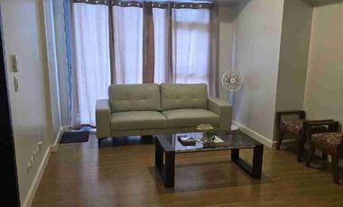 FOR RENT: Park Triangle Residences, Makati, 1Bedroom w/ balcony & parking Fully Furnished