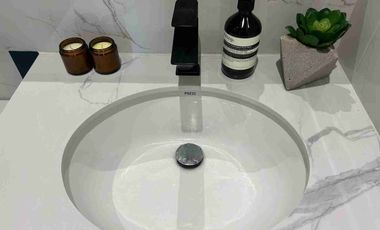 FOR RENT: Uptown Parksuites, Makati, 1bedroom Fully Furnished