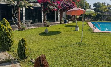 VENDO CASA DE CAMPO CON PISCINA Y HUERTO EN CHINCHA BAJA