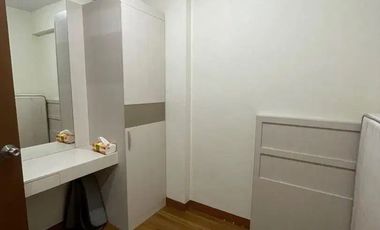 Dijual cepat apartment gateway cicadas  dengan 2 kamar tidur dan 1 kamar mandi, view kolam renang