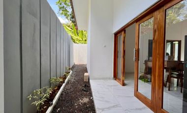 RUMAH CANTIK SIAP HUNI, COCOK UNTUK RUMAH LIBURAN