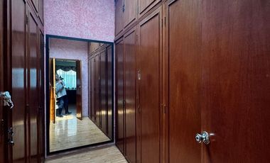 RESIDENCIA CON POSIBILIDAD PARA USO DE SUELO MIXTO EN CIUDAD SATELITE!