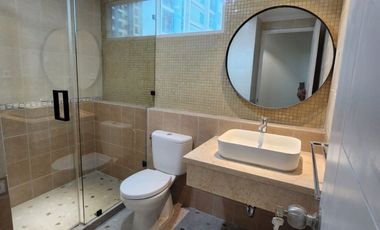 Super Hot Sale, Best Deal ! Apartment Hamptons Park, Pondok Indah Jakarta Selatan - 3BR Brand New