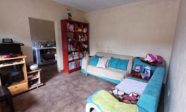 SE VENDE DE OPORTUNIDAD CASA DE DOS PLANTAS CONST. 121,6 M2,  PEDRO VICENTE MALDONADO - PICHINCHA - ECUADOR