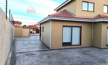 Se Arrienda Hermosa y NUEVA Casa Aislada de dos pisos, exclusivo sector, altura paradero 14, comuna de La Cruz.