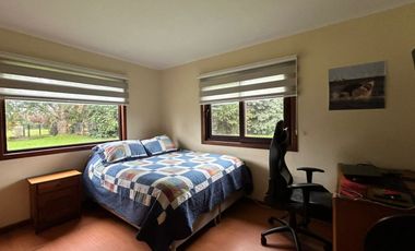 En arriendo exclusiva y amplia propiedad en condominio privado – Acceso Norte, Valdivia