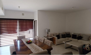 REMATO CASA CERCA DE PLAZA SANTA BARBARA EN TORREON