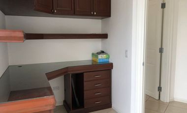 Se vende mansión en Lago Sol, vía Samborondón