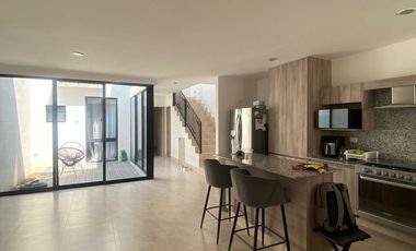Sacromonte Residencial con Recamara en Planta Baja