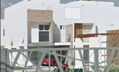 Prol. San Juan 18, Barrio Del Calvario, 72704 San Juan Cuautlancingo, Pue., México