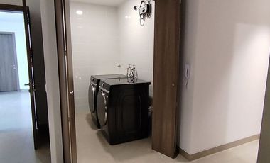 Departamento en venta en Via a Samborondón frente al Rio