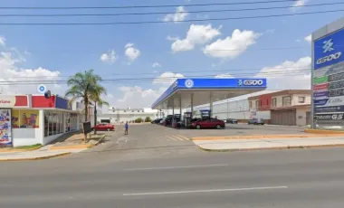 LOCALES EN VENTA SOBRE AV. SOMBRERETE