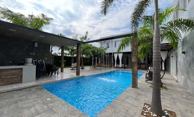 Casa en venta de Lujo en los primeros km de Samborodnon