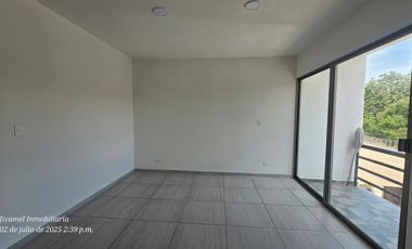 Venta de casa sola con alberc en Centro de Jiutepec, Morelos.