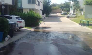 CAS EN VENETA EN SENDEROS DE MONTEVERDE TLAJOMULCO JAL