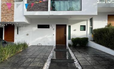 Casa en Venta en Capital Norte - Madeiras 210