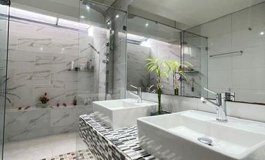 Arriendo Casa Moderna y Exclusiva en Medellin
