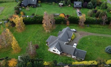Parcela con Casa en arriendo de 5D y 4B en Lomas de Pilauco, Osorno