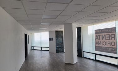 RENTA OFICINA PLAZA ANTIGUA II CON ACABADOS DE LUJO