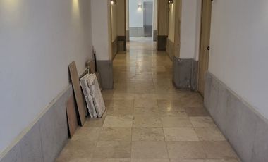 RENTA OFICINA PLAZA ANTIGUA II CON ACABADOS DE LUJO