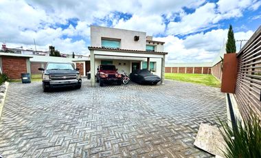 CASA EN VENTA CON EXCEDENTE DE TERRENO EN CALIMAYA