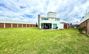 CASA EN VENTA CON EXCEDENTE DE TERRENO EN CALIMAYA