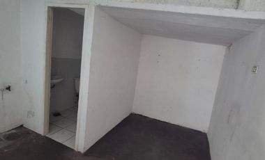 Local Comercial en Alquiler en la Avenida Portete, Sur de Guayaquil.