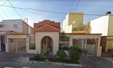 VENTA DE CASA EN JALISCO GUADALAJARA JARDINES DEL COUNTRY LA CONDESA