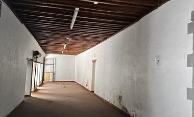 RENTA DE PISO COMPLETO EN SEGUNDO PISO CALLE MEZONES