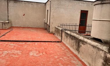 RENTA DE PISO COMPLETO EN SEGUNDO PISO CALLE MEZONES