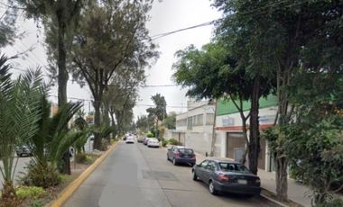 VENTA CASA CON LOCAL COMERCIAL EN LA JARDIN BALBUNA