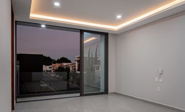 HERMOSA RESIDENCIA EN VENTA EN NUEVA GALICIA
