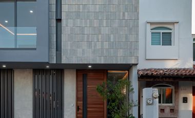 HERMOSA RESIDENCIA EN VENTA EN NUEVA GALICIA