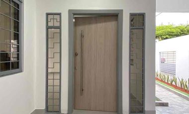 Venta de casa de una planta  Urbanización Puerto Azul vía a la costa