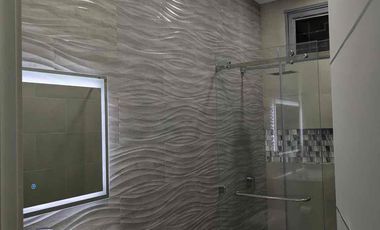 Venta de casa de una planta  Urbanización Puerto Azul vía a la costa